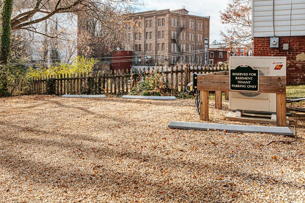 The Urban Cowboy Apartment Стантън Екстериор снимка